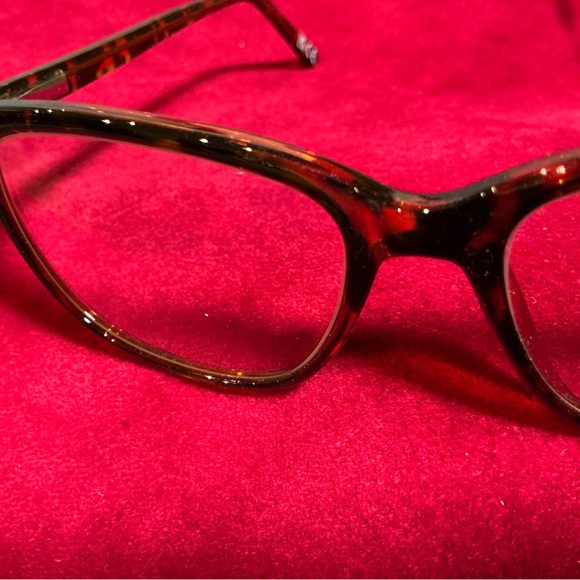2 Pair NWOT Chic & Trendy Blue Light Blocking Glasses. 1 Tortoiseshell & 1 Green - Picture 4 of 12